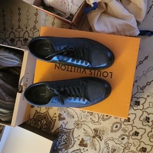 Louis Vuitton men sneakers